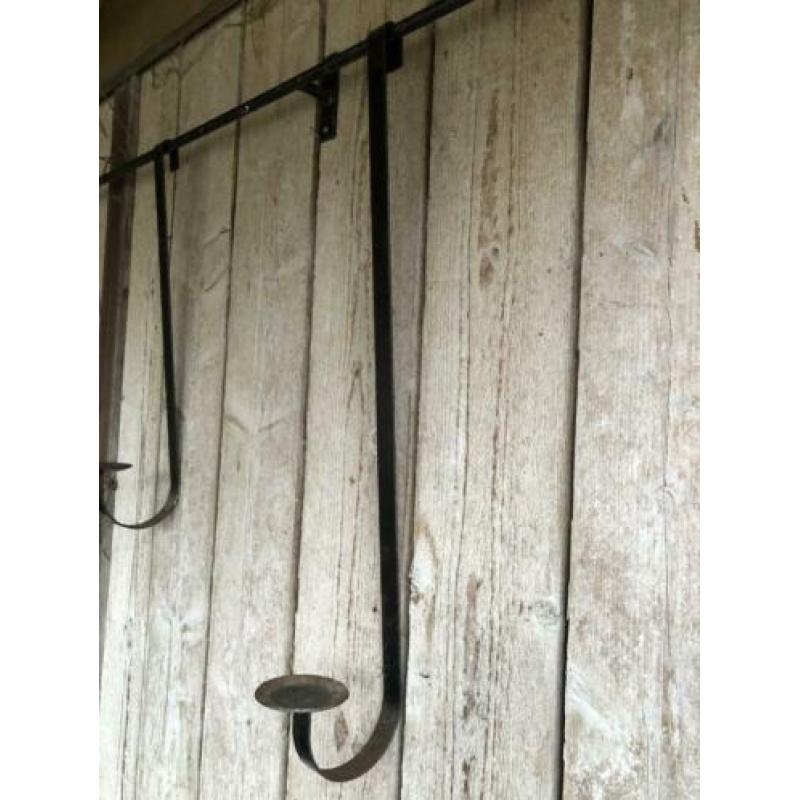 Wand kandelaar +/- 2 meter breed 30 euro