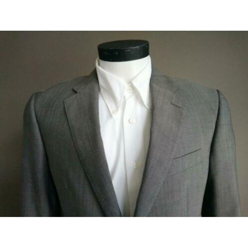 Tommy Hilfiger kostuum. Grijs. Maat 48. Mist 1 knoop