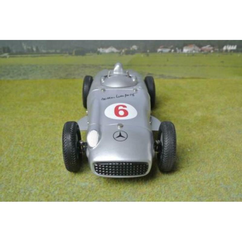 Märklin 81102 Mercedes-Benz W 196 "Hans Hermann" Silberpfeil