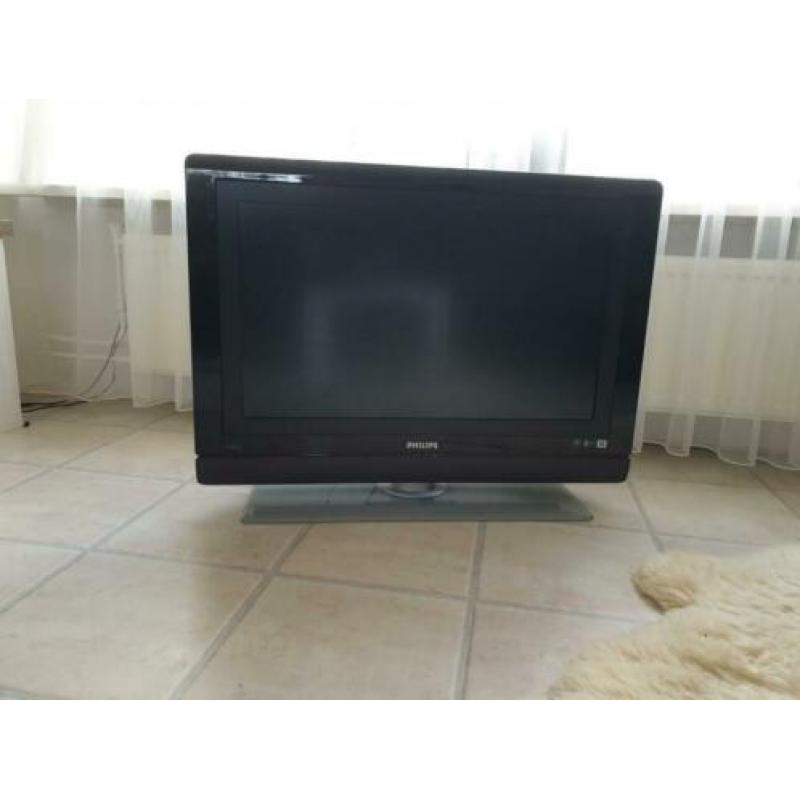 Philips ambilight tv 32 inch werkend te zien zeer goed