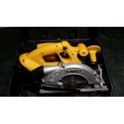 Hand cirkelzaag op accu van DeWalt