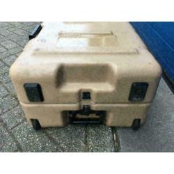 flightcase verrijdbaar uitzonderlijk sterk met slot Hardigg