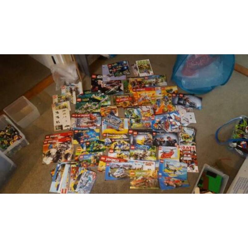 Lego bouwboekjes diverse series star wars city castle etc.
