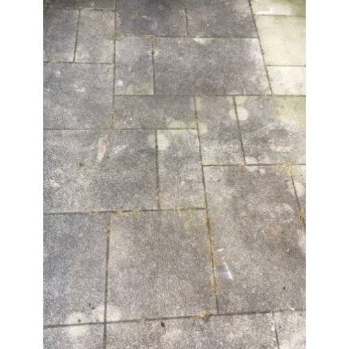Tuin-/ Terrastegels. ca. 12m2