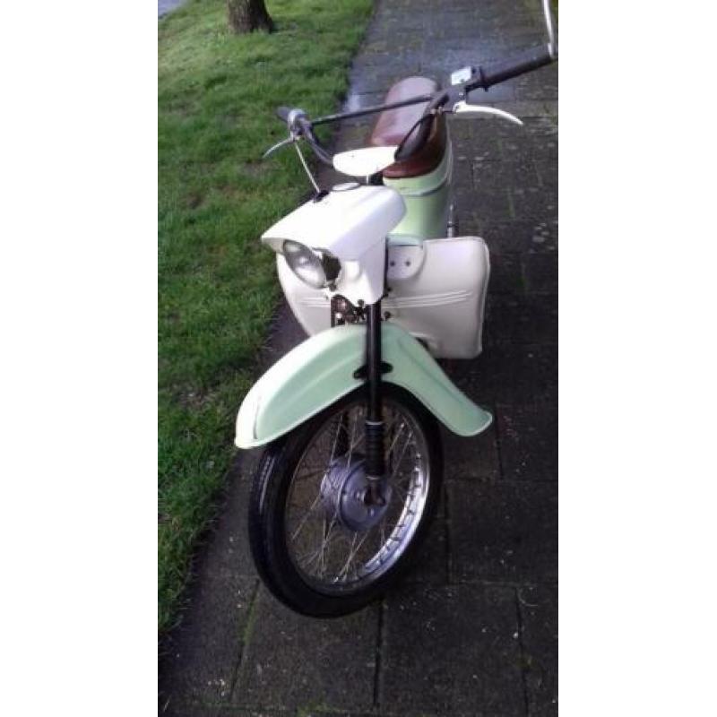 Jawa 05 in oreginele lak