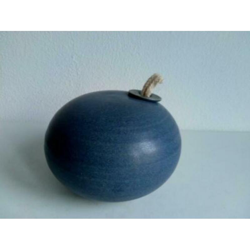 Olielampje. Blauw aardewerk. Egbert Lochem. Mooie staat.