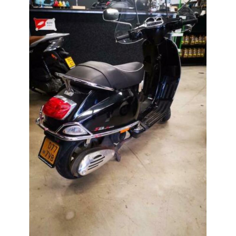Vespa S met schade