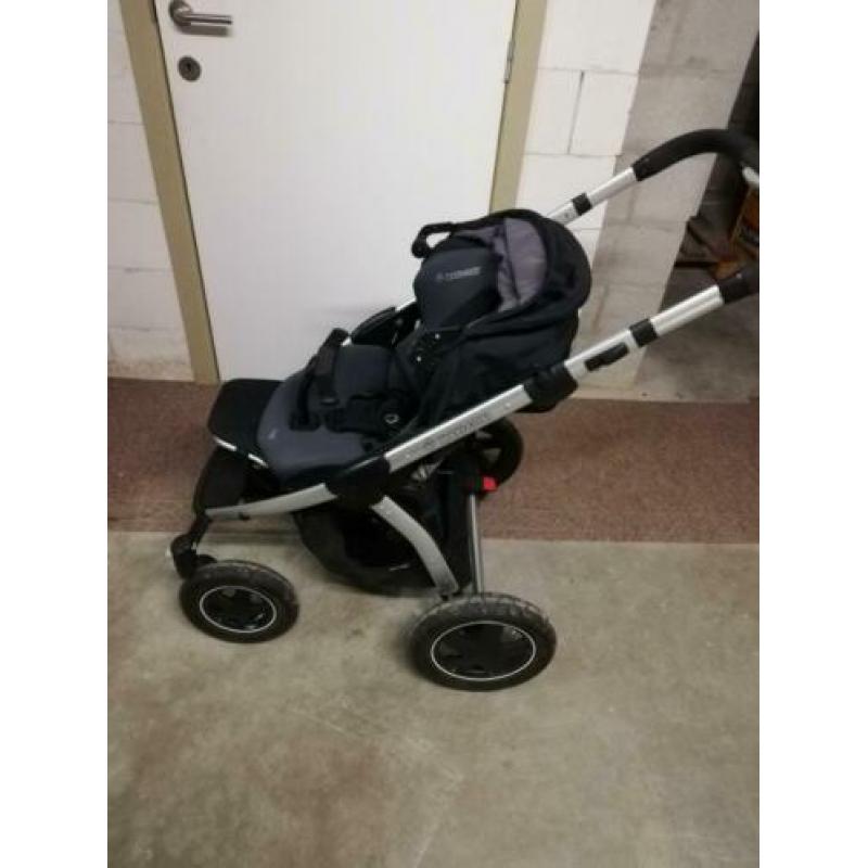 Buggy Maxi-Cosi Mura met draagmand en toebehoren