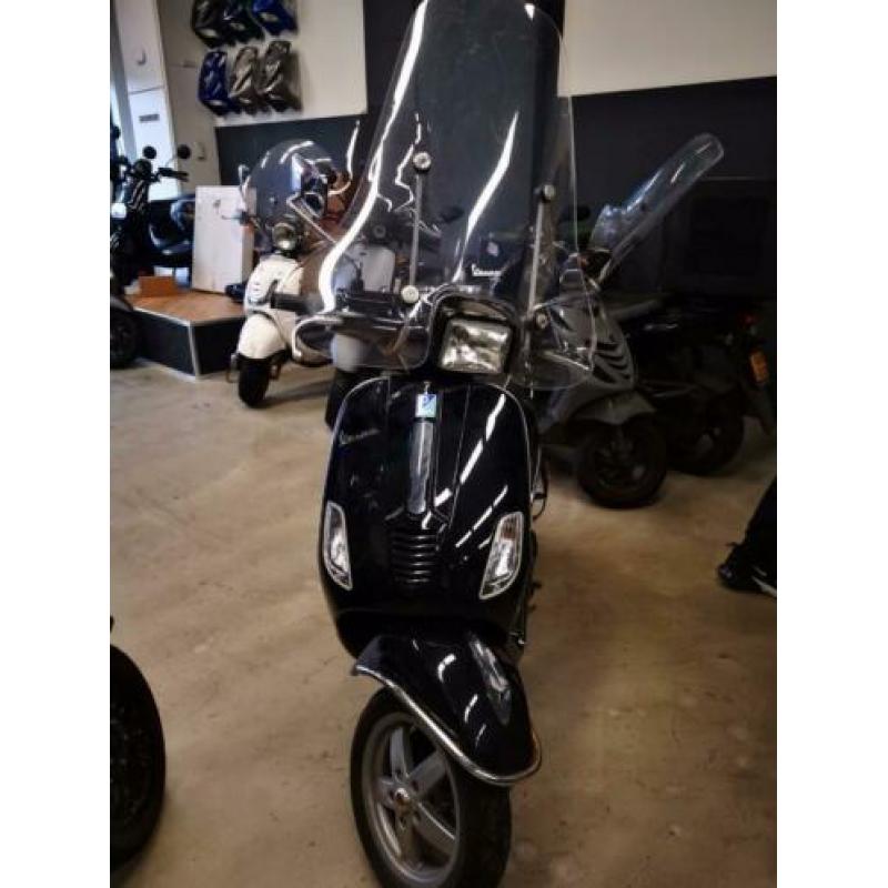Vespa S met schade