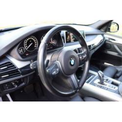 BMW X5 M50d Pano, Headup, Softclose. (bj 2015, automaat)