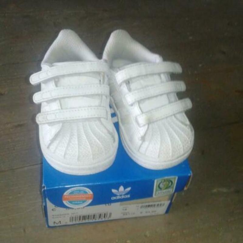Adidas superstar sneakers maat 19