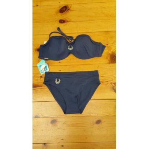 Blauwe bikini 85D/38. Selmark/Spanje.