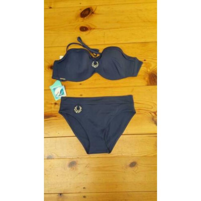 Blauwe bikini 85D/38. Selmark/Spanje.