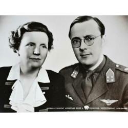Oude zwart wit foto van Juliana en Bernhard (895)