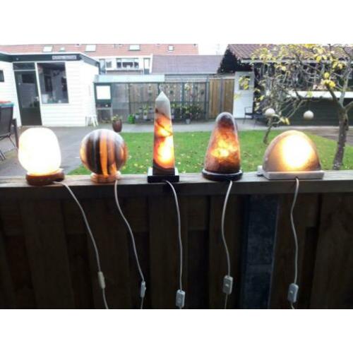 5 Mineraal stenen met lacht, 2 Fluorriet 2Bergkristal Agaat.