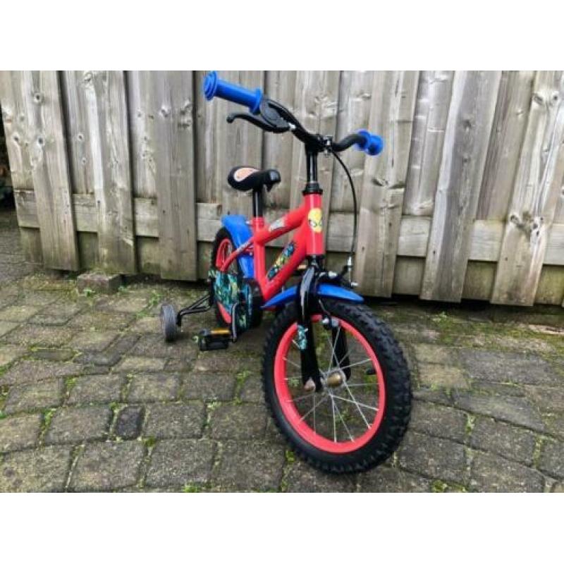 Spiderman fiets met zijwieltjes 14 inch