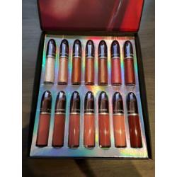 Mac grand illusion liquid lipcolor holographic shine 14x