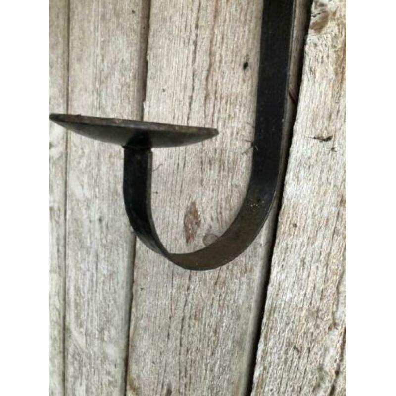Wand kandelaar +/- 2 meter breed 30 euro
