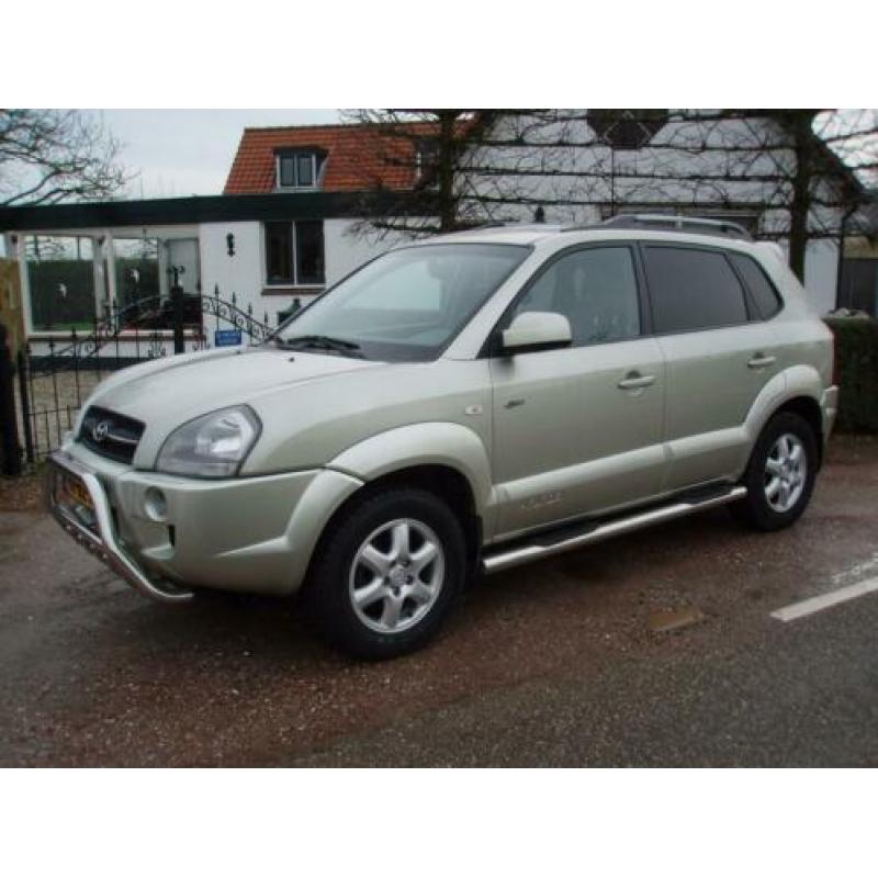 Hyundai Tucson 2.7i V6 4WD Style *AUTOMAAT*LEDER INT.*4x4*