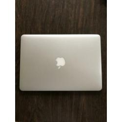 MacBook Air 2015 1,6 dual core i5 8 gb werkgeheugen