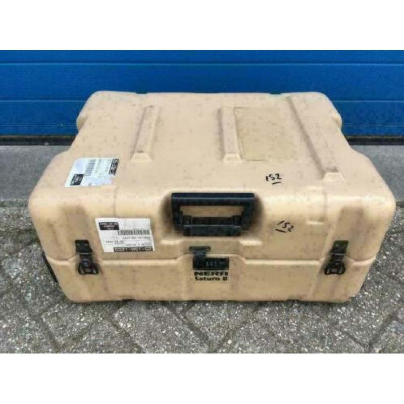 flightcase verrijdbaar uitzonderlijk sterk met slot Hardigg