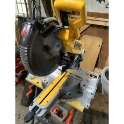 Dewalt dw718-qs afkort- en verstekzaag
