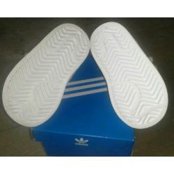 Adidas superstar sneakers maat 19