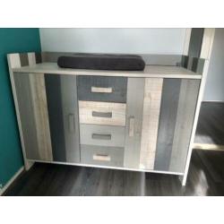 Jelle mix commode en ledikant
