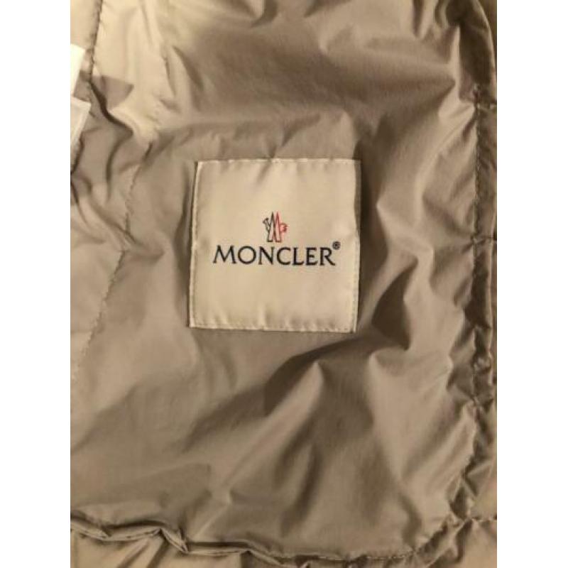 Moncler Acorus Giubbotto Doudoune Elastique Down Jacket