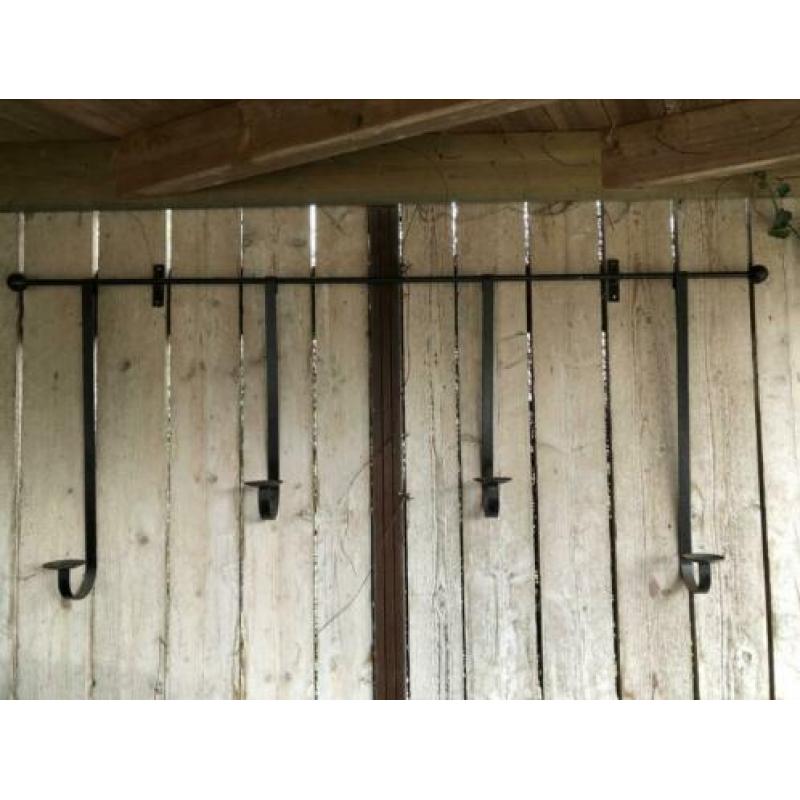 Wand kandelaar +/- 2 meter breed 30 euro