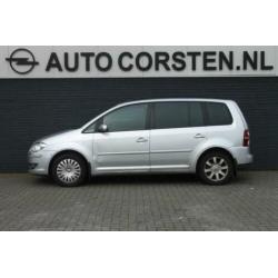 Volkswagen Touran 2.0TDI Highline Navi Ecc Pdc 16"lmv Cruise