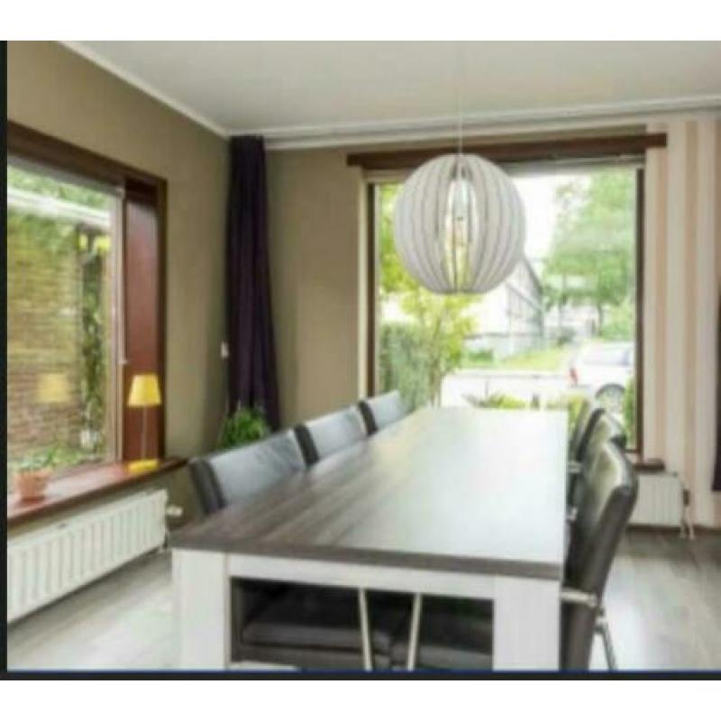 Bruin Grijze Eettafel