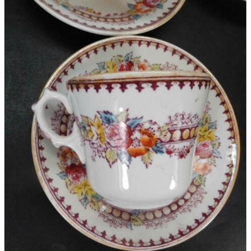 6 Bouquet 1 Regout kop en schotels uit 1880 -1886