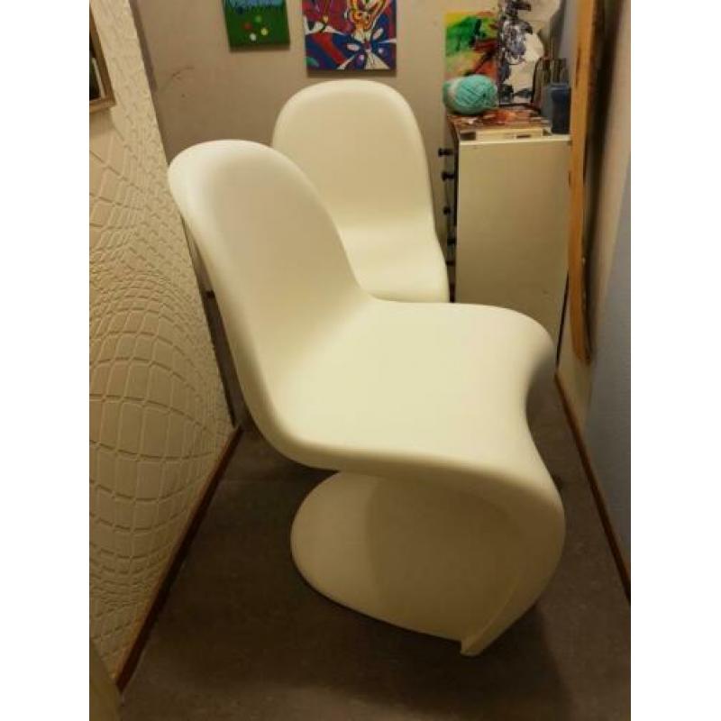 2 x vitra verner panton stoelen