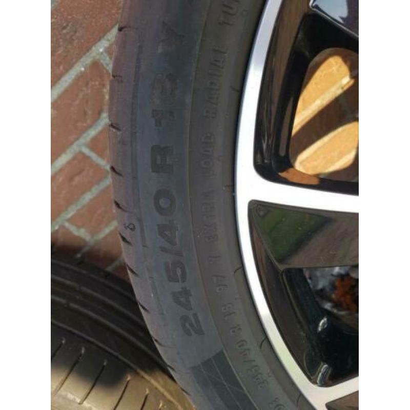 Te koop mooie set RAIL 18inch velgen passend voor audi A6.