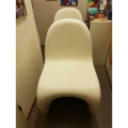 2 x vitra verner panton stoelen