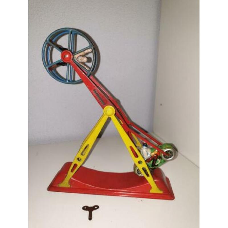 Oude blikken speelgoed Arnold kermis attractie.