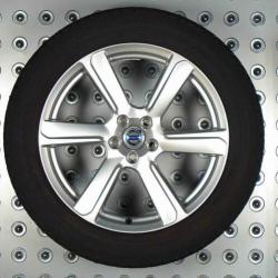 Volvo XC90 19 inch 6-spaaks Turbine Silver velgen met Pirell