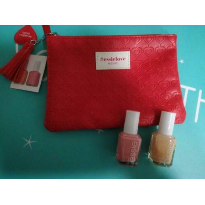 NIEUW: Essie nagellak en toilettasje make-up tasje ??