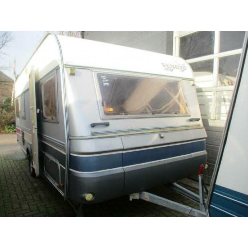 grote fendt 540 met vastbed en rondzit casette toilet luifel