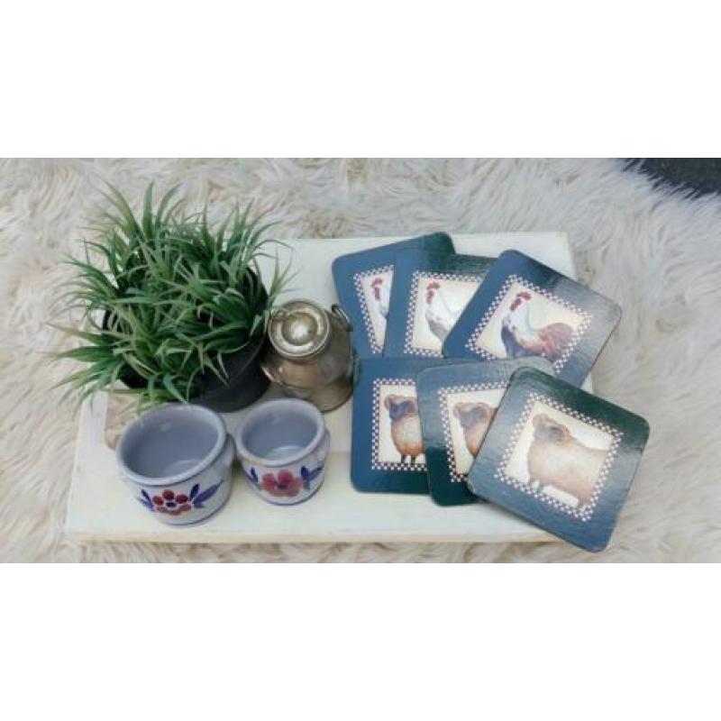 Schapenvacht, dienblaadje met accessoires