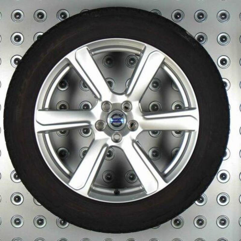 Volvo XC90 19 inch 6-spaaks Turbine Silver velgen met Pirell
