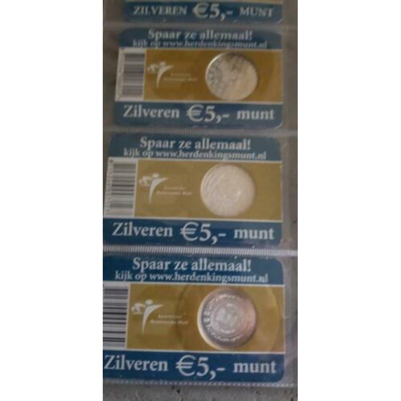 De eerste 10 echt zilveren coincards