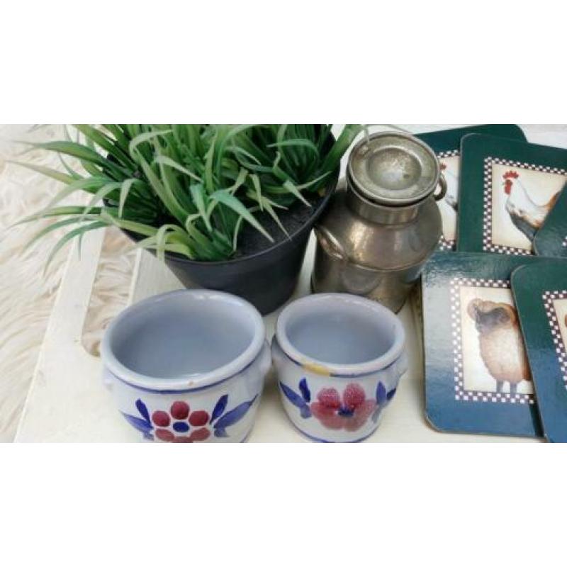 Schapenvacht, dienblaadje met accessoires
