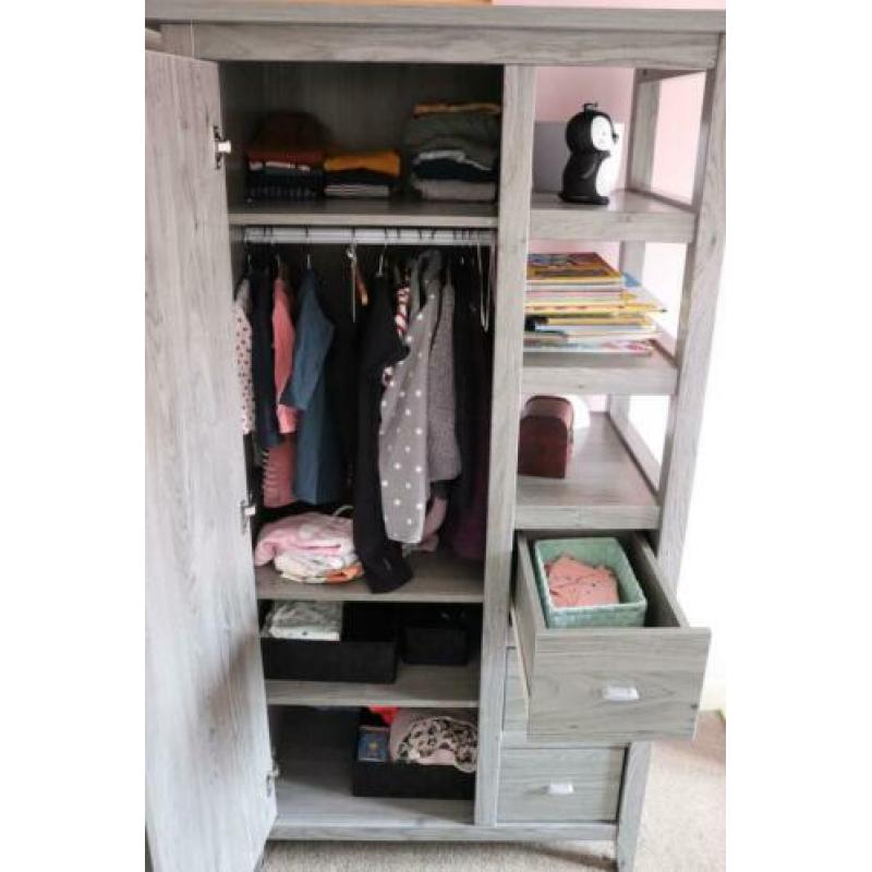 Volledige babykamer