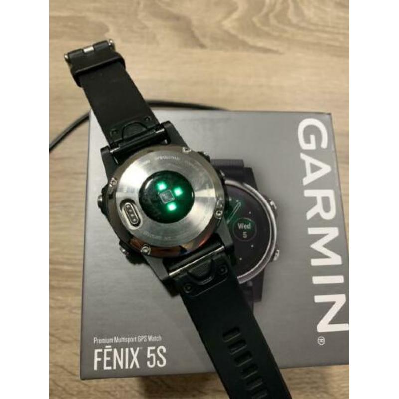 Garmin Fenix 5s