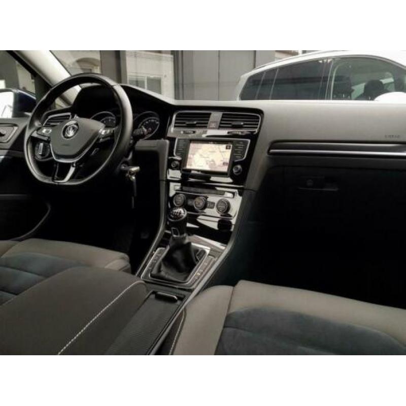 Volkswagen Golf 1.2 TSI HIGHLINE NAVI AIRCO 6VERSN LMV PDC O