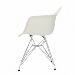 Kuipstoelen wit Eames met stalen onderstel