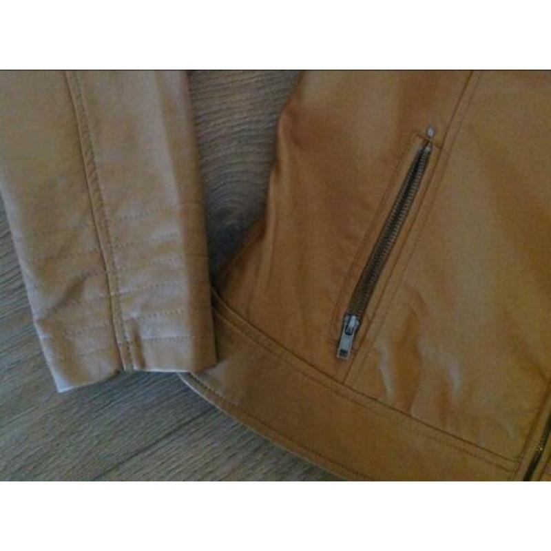 Prachtig bruin jasje van SP voor 22,50 €