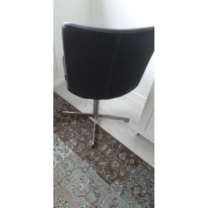 2 eetkamer stoelen xooon bruin